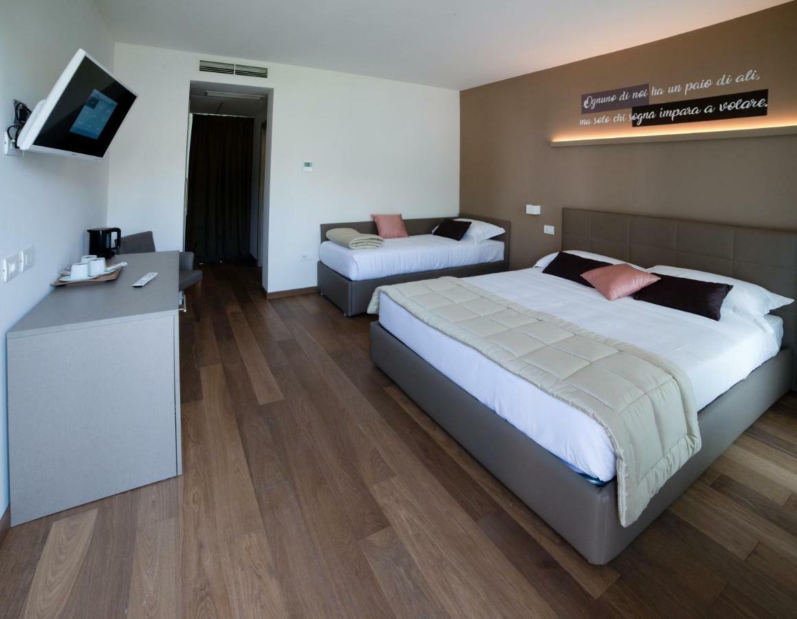 K-Farm Hotel Malo  Екстериор снимка